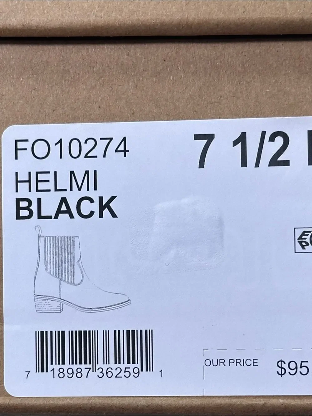 FRYE AND CO. Helmi Chelsea Boots in Black